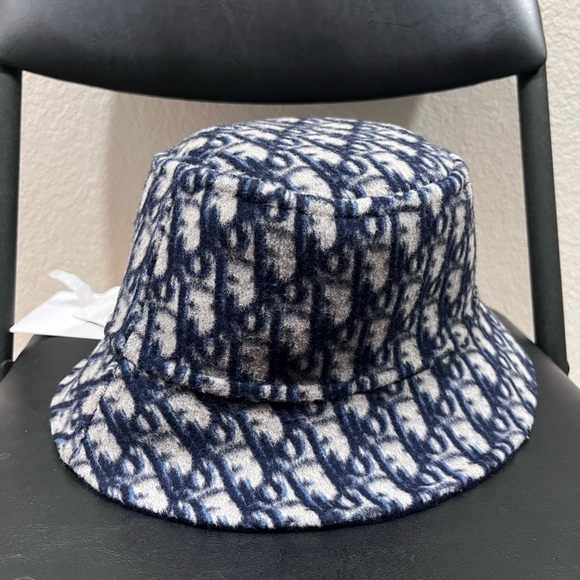 Dior Accessories - CHRISTIAN DIOR REVERSIBLE WOOL BUCKET HAT SIZE 58